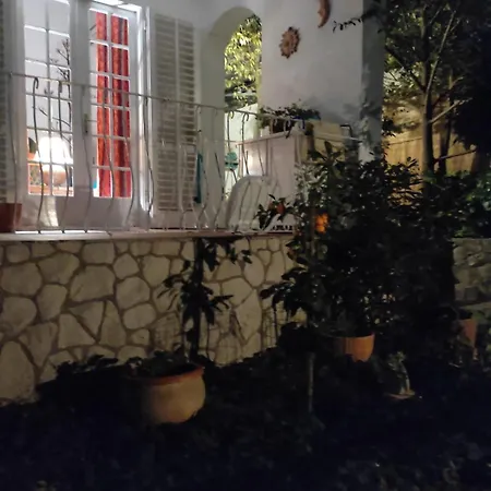 House By The Sea *